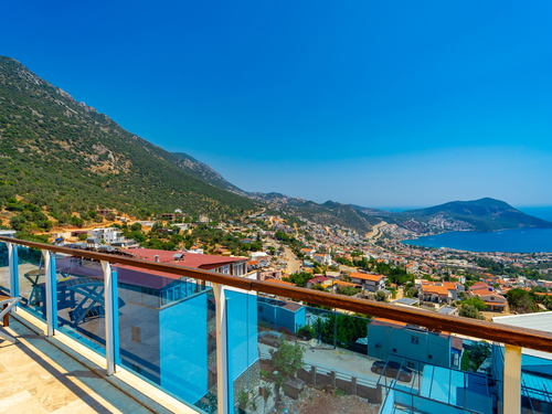  gece  -  Kasım
  | Kalkan Akbel'de Eşsiz Deniz Manzaralı Geniş Aile Villası